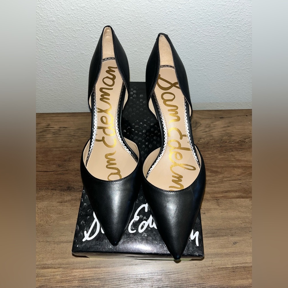 Sam Edelman black pointy toe heel